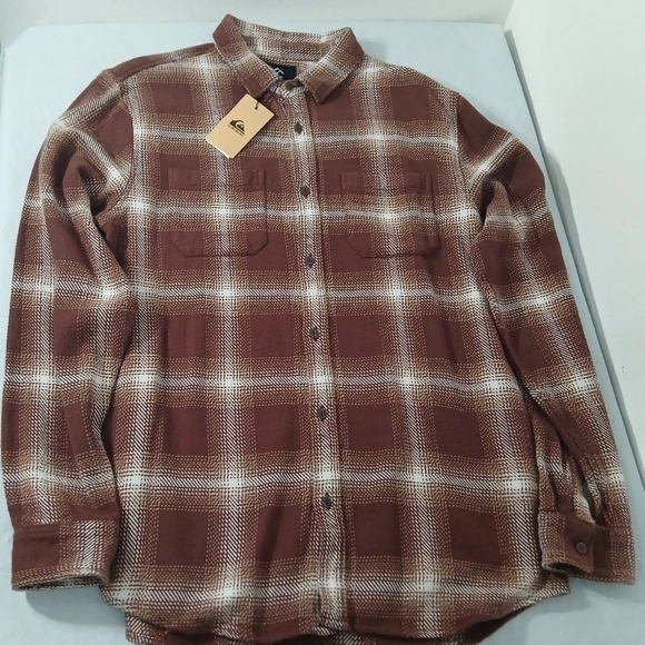 Quiksilver Men's Casual Plaid and Striped Shirt Set - Picture 2 of 11